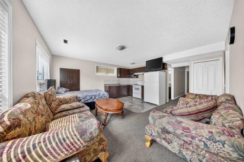 154 Saddleland Close Ne, Calgary, AB - Indoor