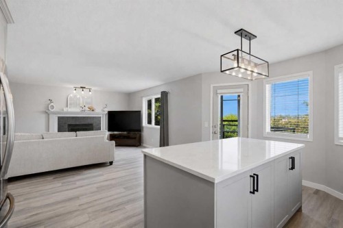 122 Sceptre Close Nw, Calgary, AB - Indoor