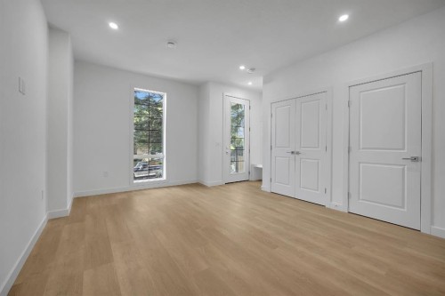 612 12 Avenue Ne, Calgary, AB - Indoor Photo Showing Other Room