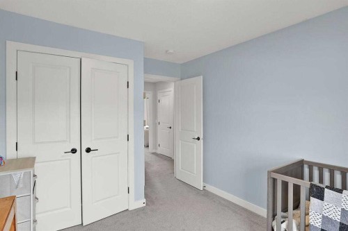 1139 Lanark Boulevard Se, Airdrie, AB - Indoor Photo Showing Other Room