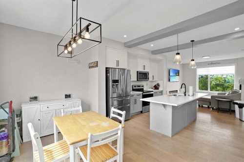 1139 Lanark Boulevard Se, Airdrie, AB - Indoor Photo Showing Other Room