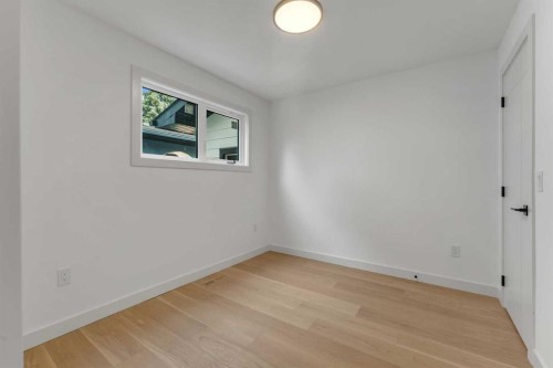 816 Lake Ontario Drive Se, Calgary, AB - Indoor Photo Showing Other Room