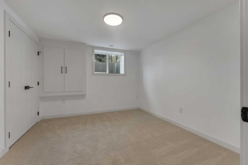 816 Lake Ontario Drive Se, Calgary, AB - Indoor Photo Showing Other Room