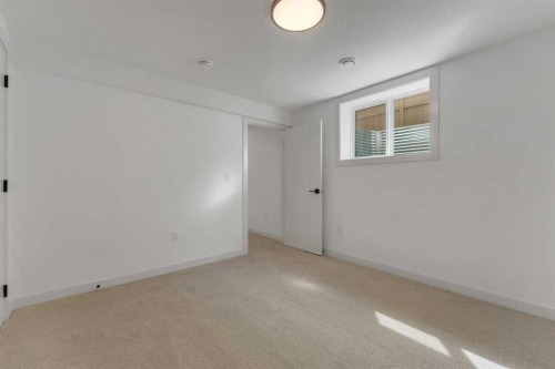 816 Lake Ontario Drive Se, Calgary, AB - Indoor Photo Showing Other Room
