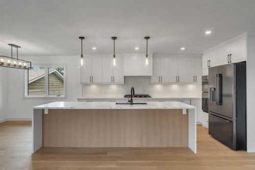 816 Lake Ontario Drive Se, Calgary, AB - Indoor Photo Showing Kitchen With Upgraded Kitchen