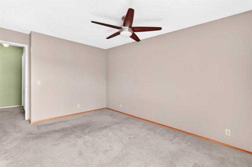 128 Erin Woods Drive Se, Calgary, AB - Indoor Photo Showing Other Room