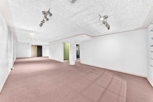 128 Erin Woods Drive Se, Calgary, AB - Indoor Photo Showing Other Room
