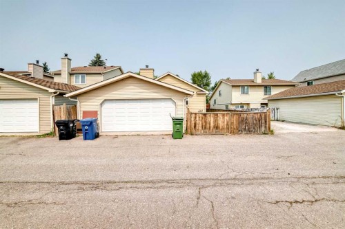 128 Erin Woods Drive Se, Calgary, AB - Outdoor With Exterior
