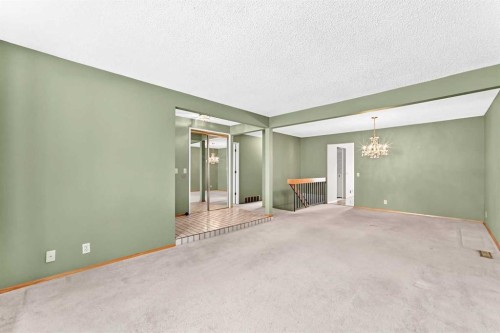 128 Erin Woods Drive Se, Calgary, AB - Indoor Photo Showing Other Room