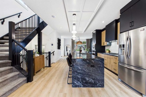 406 33 Avenue Nw, Calgary, AB 