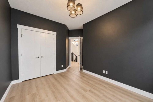 406 33 Avenue Nw, Calgary, AB 