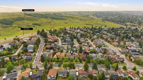 1387 Berkley Drive Nw, Calgary, AB - Outdoor With Exterior