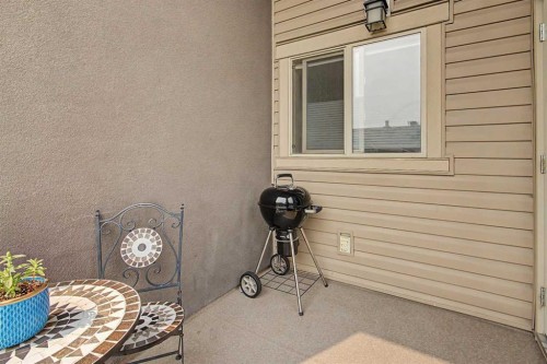 3407-403 Mackenzie Way Sw, Airdrie, AB - Outdoor With Exterior