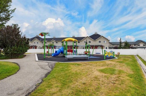 211 Bayside Point Sw, Airdrie, AB - Outdoor With Deck Patio Veranda