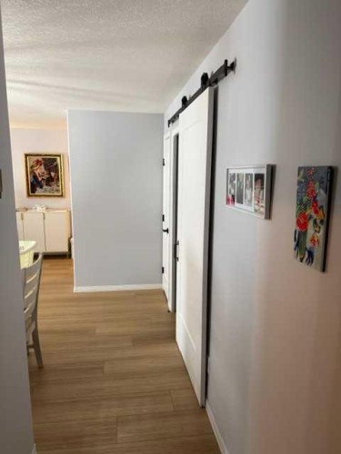 205-3205 Valleyview Park Se, Calgary, AB - Indoor Photo Showing Other Room