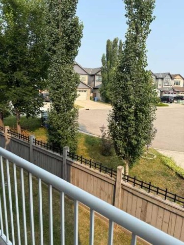 205-3205 Valleyview Park Se, Calgary, AB - Outdoor