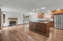 115 Mckenna Crescent SE Calgary, AB T2Y 1Y2