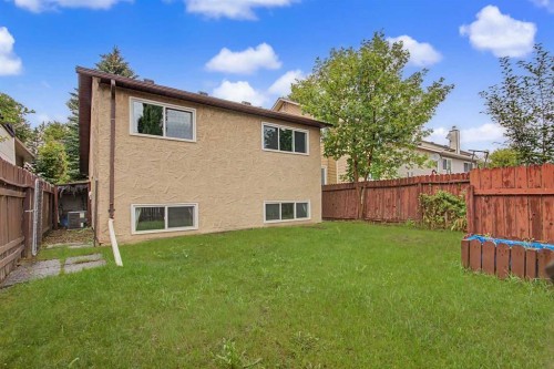 115 Mckenna Crescent Se, Calgary, AB - Outdoor