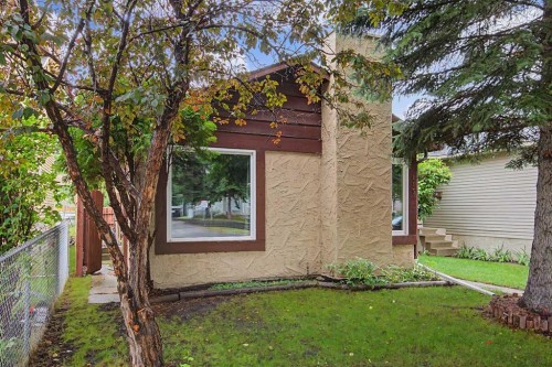 115 Mckenna Crescent Se, Calgary, AB - Outdoor