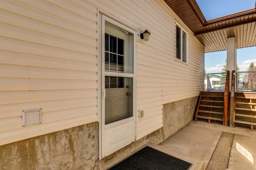 1916B 29 Avenue, Nanton, AB - Outdoor With Exterior