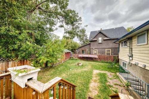 1117 8 Street Se, Calgary, AB - Outdoor