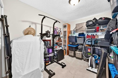 1117 8 Street Se, Calgary, AB - Indoor