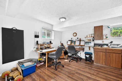 1117 8 Street Se, Calgary, AB - Indoor Photo Showing Office