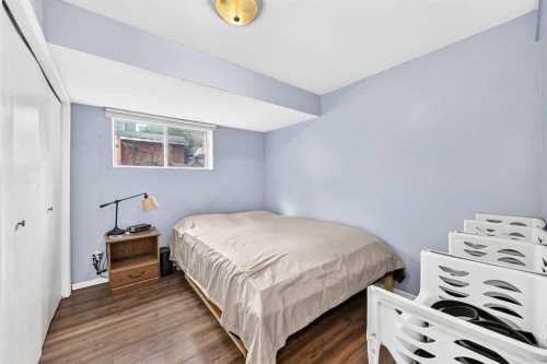 1117 8 Street Se, Calgary, AB - Indoor Photo Showing Bedroom