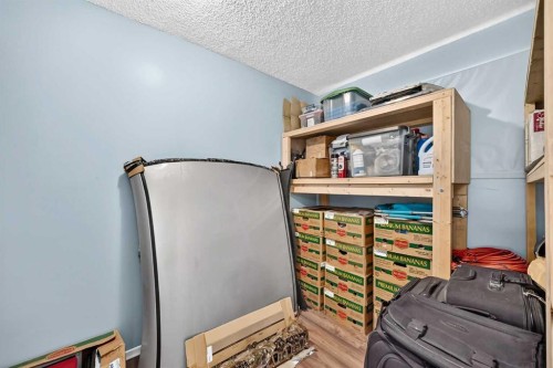 1117 8 Street Se, Calgary, AB - Indoor