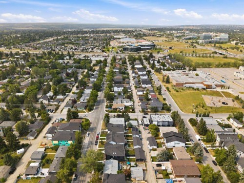 5604 21 Street Sw, Calgary, AB - Outdoor With View