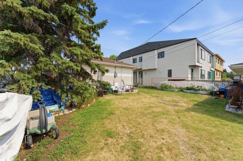 5604 21 Street Sw, Calgary, AB - Outdoor