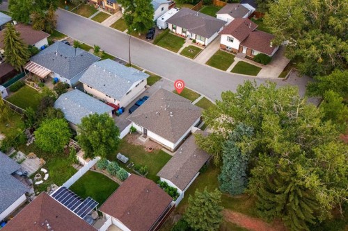 239 Lynnover Place Se, Calgary, AB - Outdoor With View