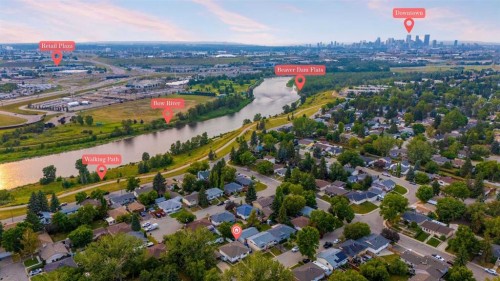 239 Lynnover Place Se, Calgary, AB - Outdoor With View