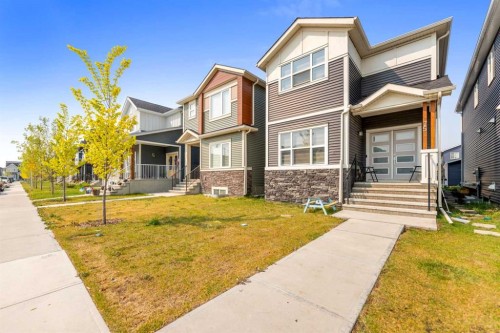 75 Homestead Park Ne, Calgary, AB - Outdoor With Facade