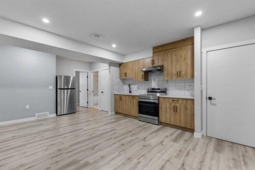 75 Homestead Park Ne, Calgary, AB - Indoor Photo Showing Kitchen