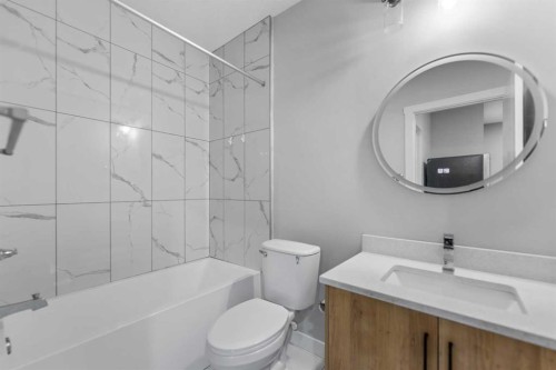 75 Homestead Park Ne, Calgary, AB - Indoor Photo Showing Bathroom