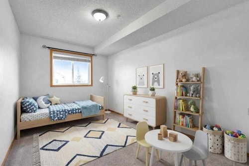 218-92 Saddletree Court Ne, Calgary, AB - Indoor Photo Showing Living Room