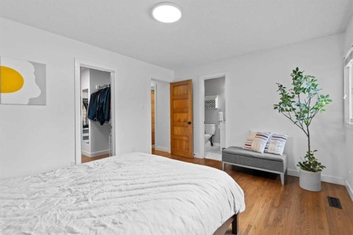 20 Mapleburn Drive Se, Calgary, AB - Indoor Photo Showing Bedroom
