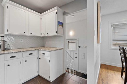 20 Mapleburn Drive Se, Calgary, AB - Indoor