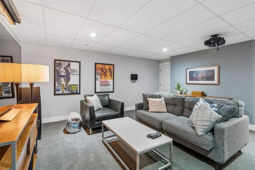 2-441 20 Avenue Ne, Calgary, AB - Indoor
