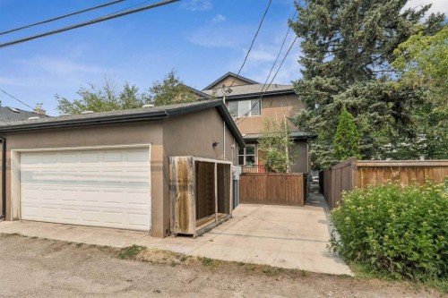 2-441 20 Avenue Ne, Calgary, AB - Outdoor With Exterior