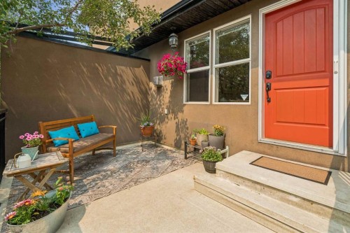 2-441 20 Avenue Ne, Calgary, AB - Outdoor With Exterior
