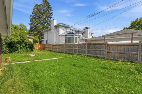 3711 Centre B Street Nw, Calgary, AB - Outdoor