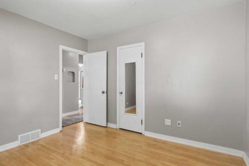 3711 Centre B Street Nw, Calgary, AB - Indoor Photo Showing Other Room