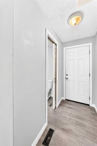 2078 7 Avenue North, Lethbridge, AB - Indoor Photo Showing Other Room
