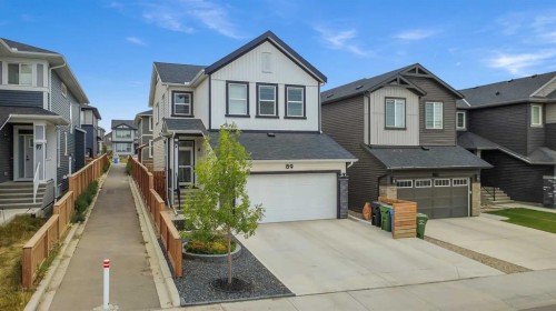 89 Amblehurst Gardens Nw, Calgary, AB - Outdoor With Facade