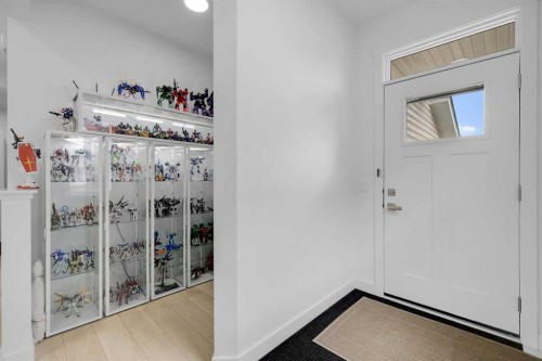 89 Amblehurst Gardens Nw, Calgary, AB - Indoor Photo Showing Other Room