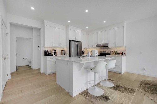 89 Amblehurst Gardens Nw, Calgary, AB - Indoor Photo Showing Kitchen With Upgraded Kitchen