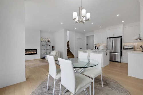 89 Amblehurst Gardens Nw, Calgary, AB - Indoor Photo Showing Dining Room