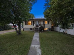 110 RAILWAY Avenue  Rockyford, AB T0J 2R0